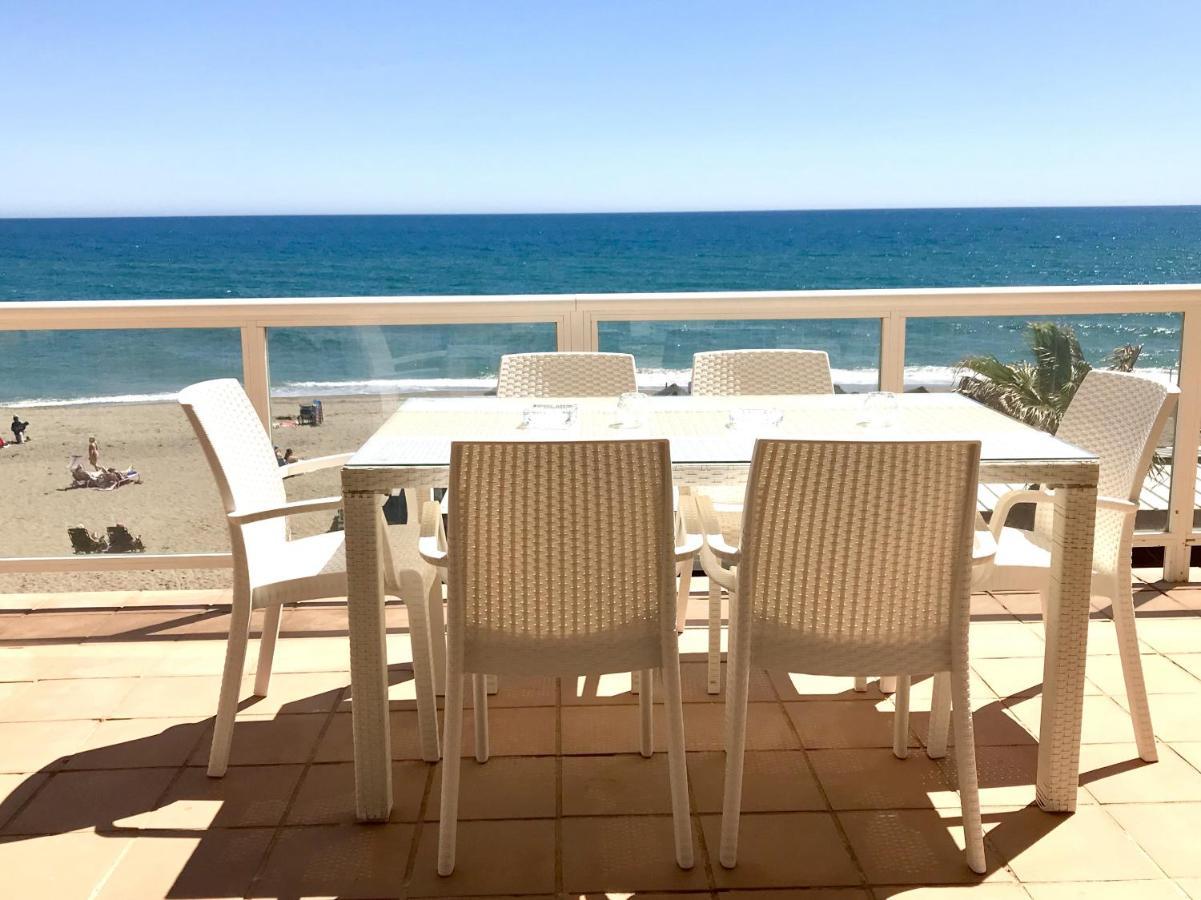 Beachfront Apartment In Ла-Кала-де-Міхас Екстер'єр фото